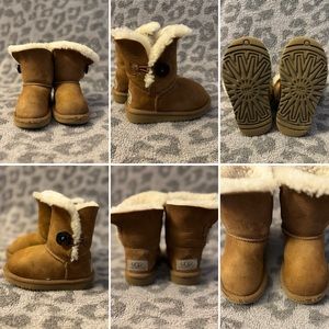 UGG boots toddler size 8 chestnut Bailey button